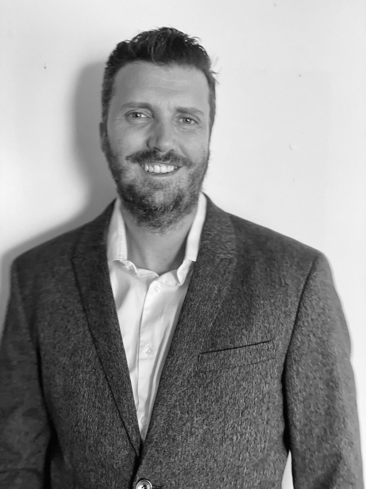Brian Grushkin, Los Angeles real estate agent